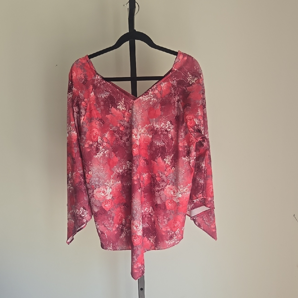 Vintage 1970's HandmadWomen’s Floral V-Neck Top - Red & Pink Size:Large